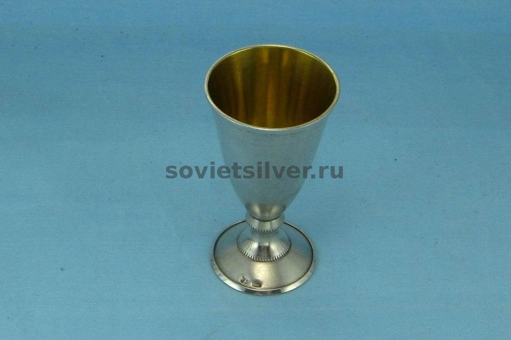 Серебряные рюмки в магазине «Советское Столовое Серебро»